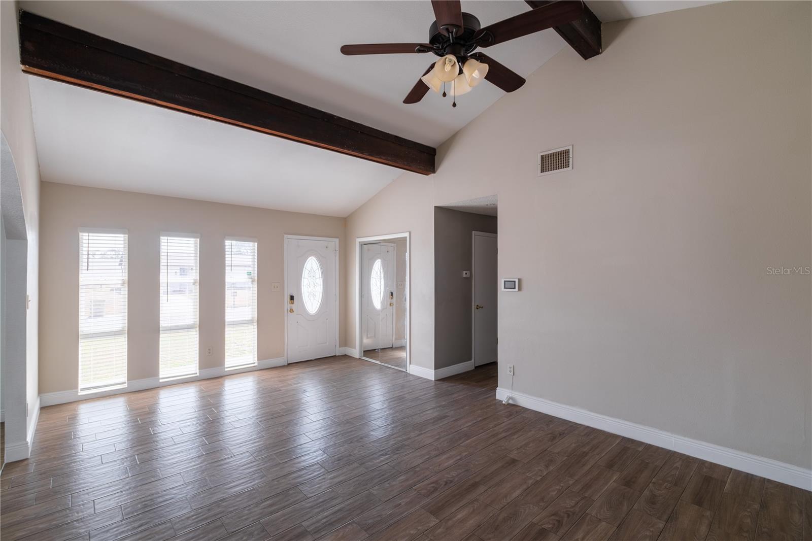 Image 5 of 27 For 107 Citrus Drive