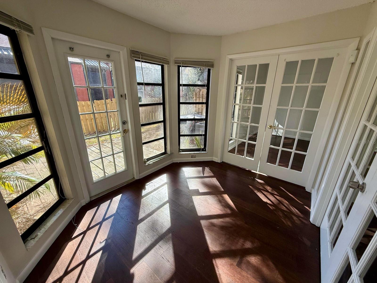 Image 14 of 15 For 4454 Middlebrook Road 4454