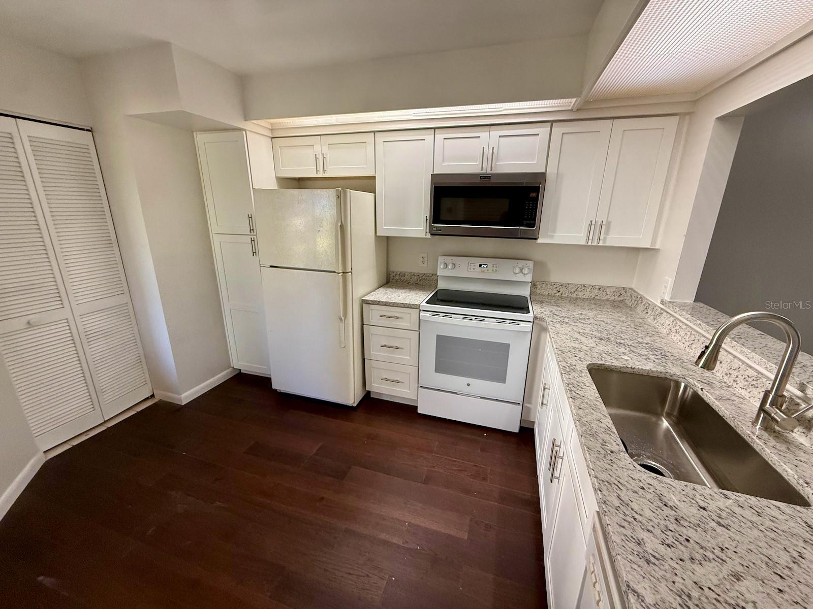 Image 4 of 15 For 4454 Middlebrook Road 4454