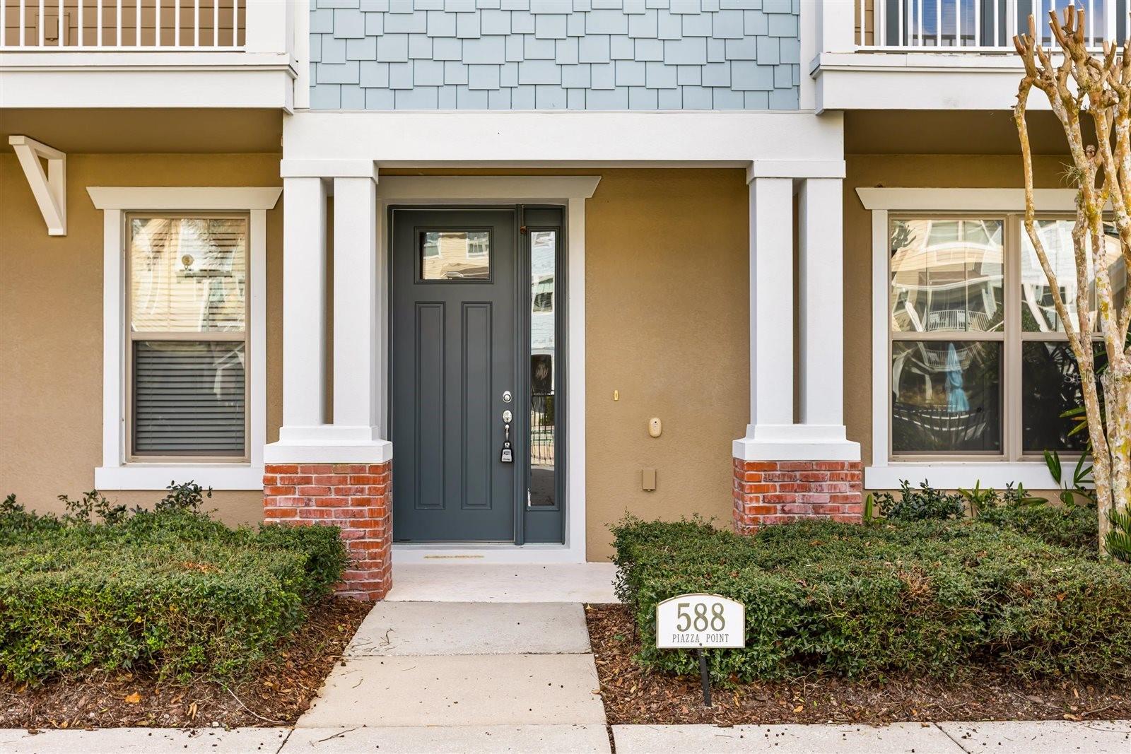 Image 2 of 66 For 588 Piazza Point