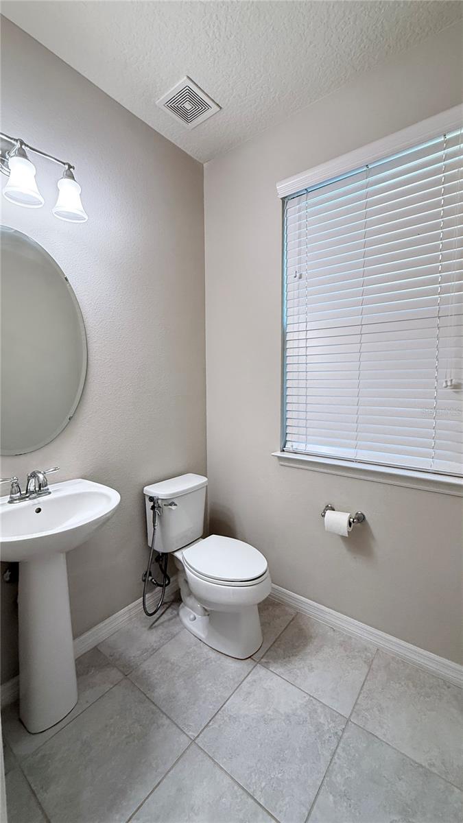 Image 24 of 66 For 588 Piazza Point