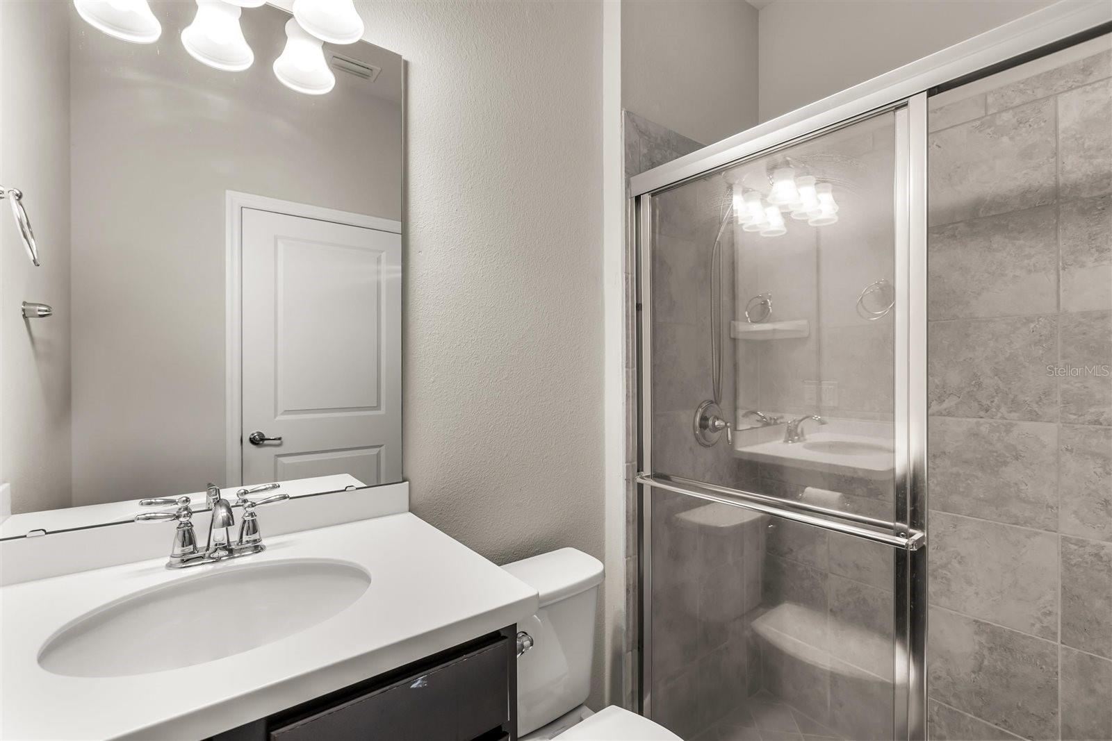 Image 50 of 66 For 588 Piazza Point