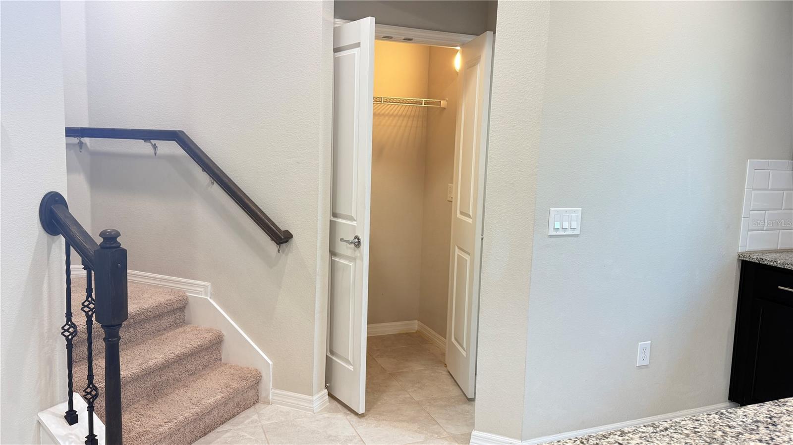 Image 52 of 66 For 588 Piazza Point