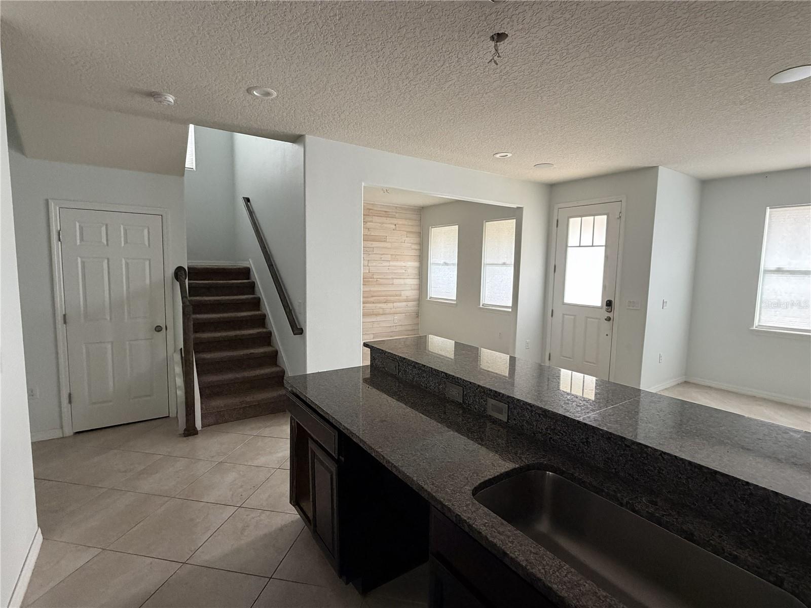 Image 10 of 20 For 2615 Palisade Boulevard