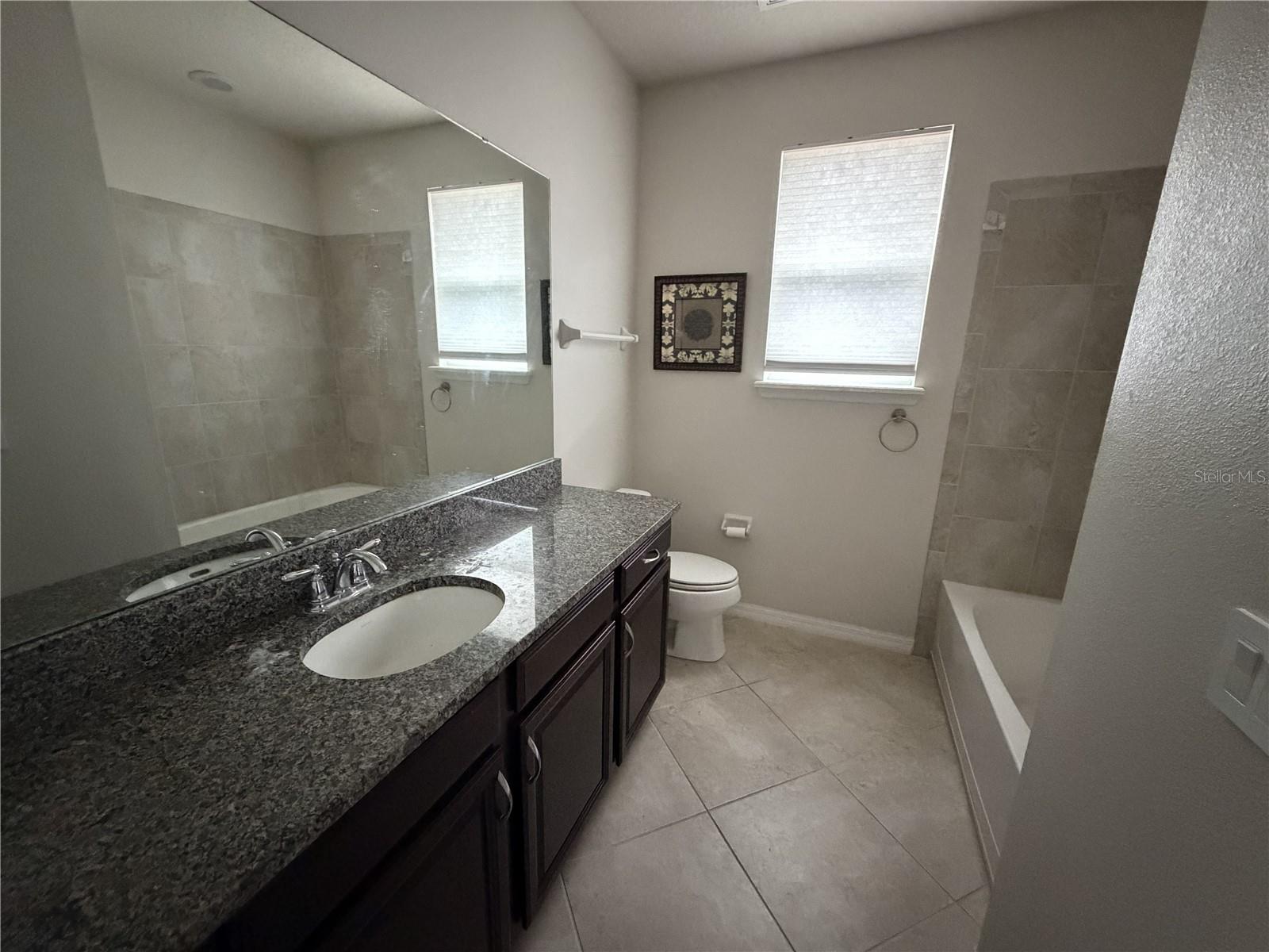 Image 16 of 20 For 2615 Palisade Boulevard