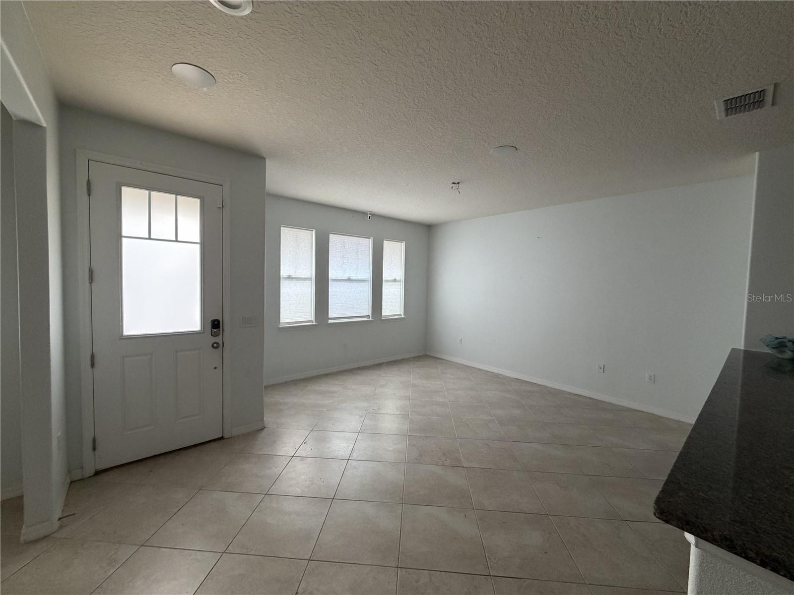 Image 2 of 20 For 2615 Palisade Boulevard