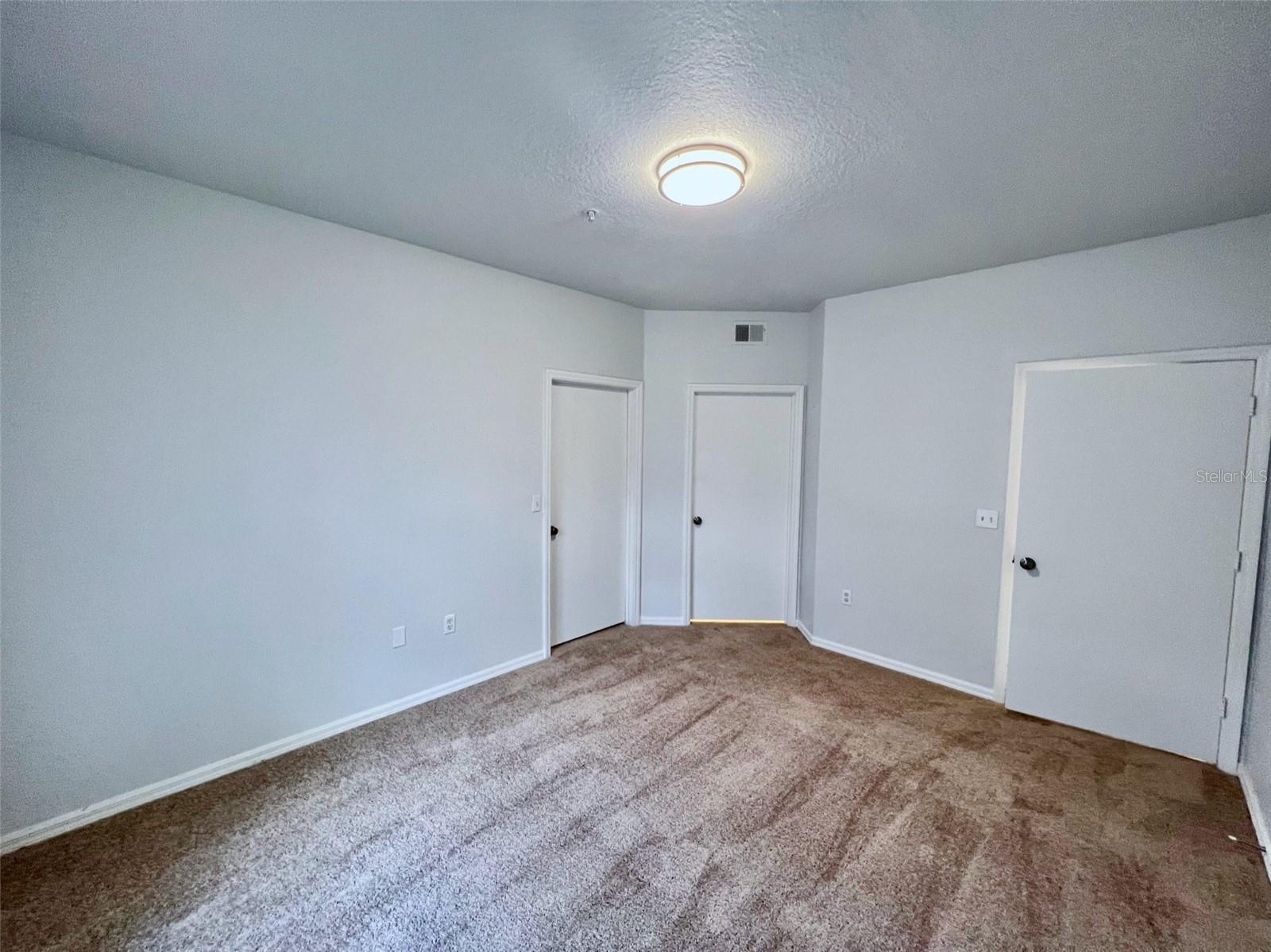 Image 10 of 17 For 5506 Metrowest Boulevard 101