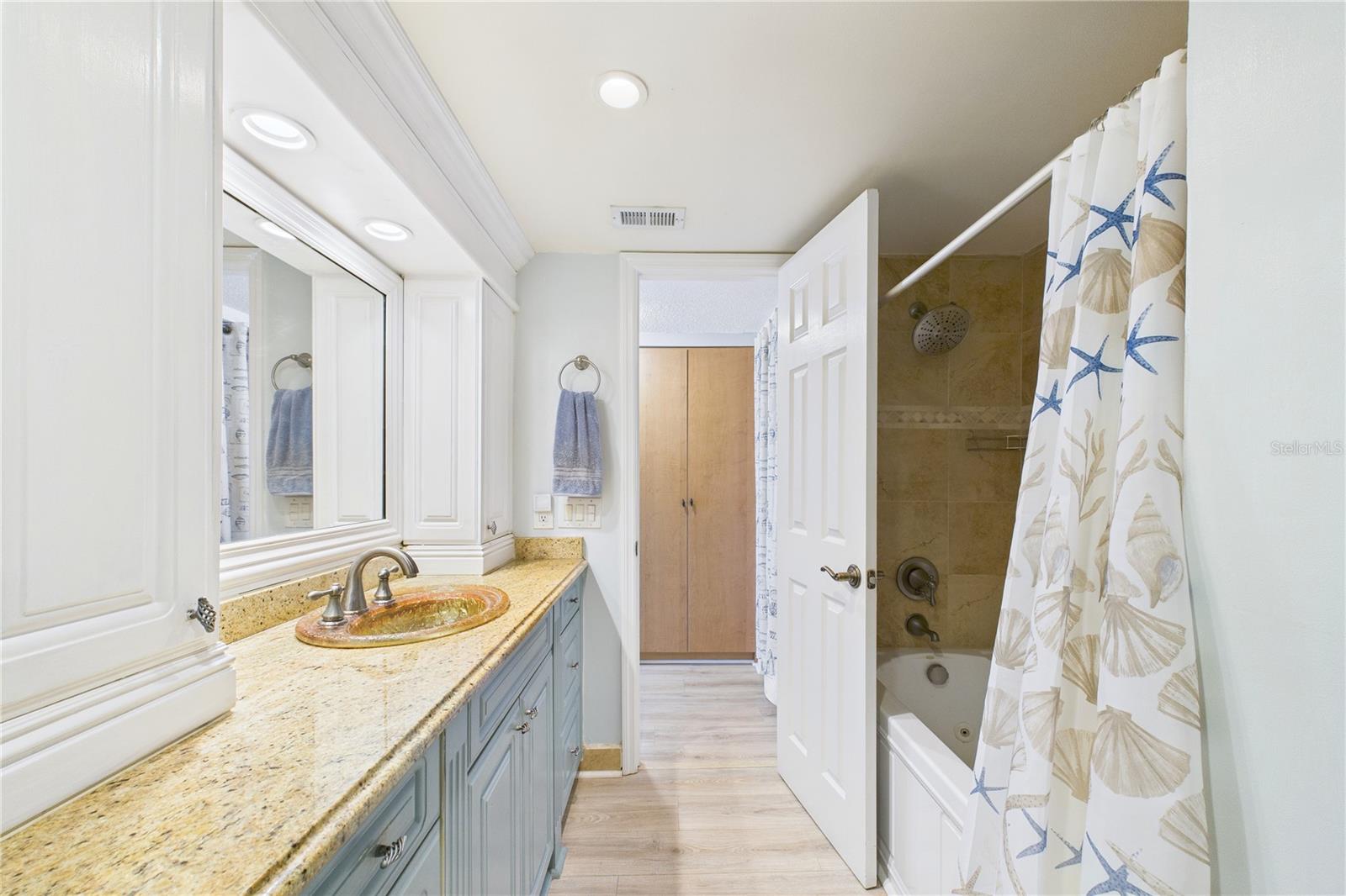 Image 29 of 76 For 2727 Highway A1a  304