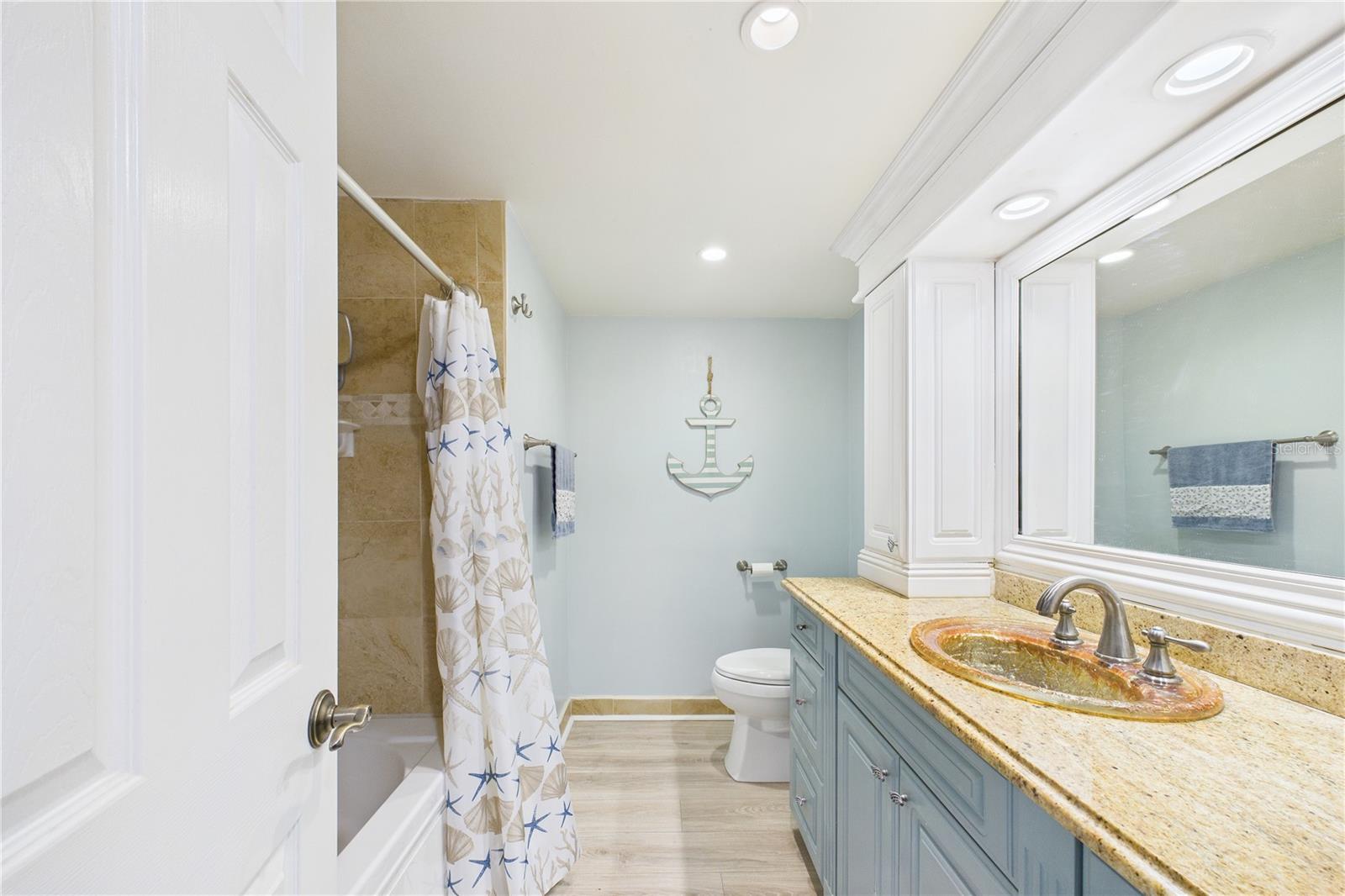 Image 31 of 76 For 2727 Highway A1a  304