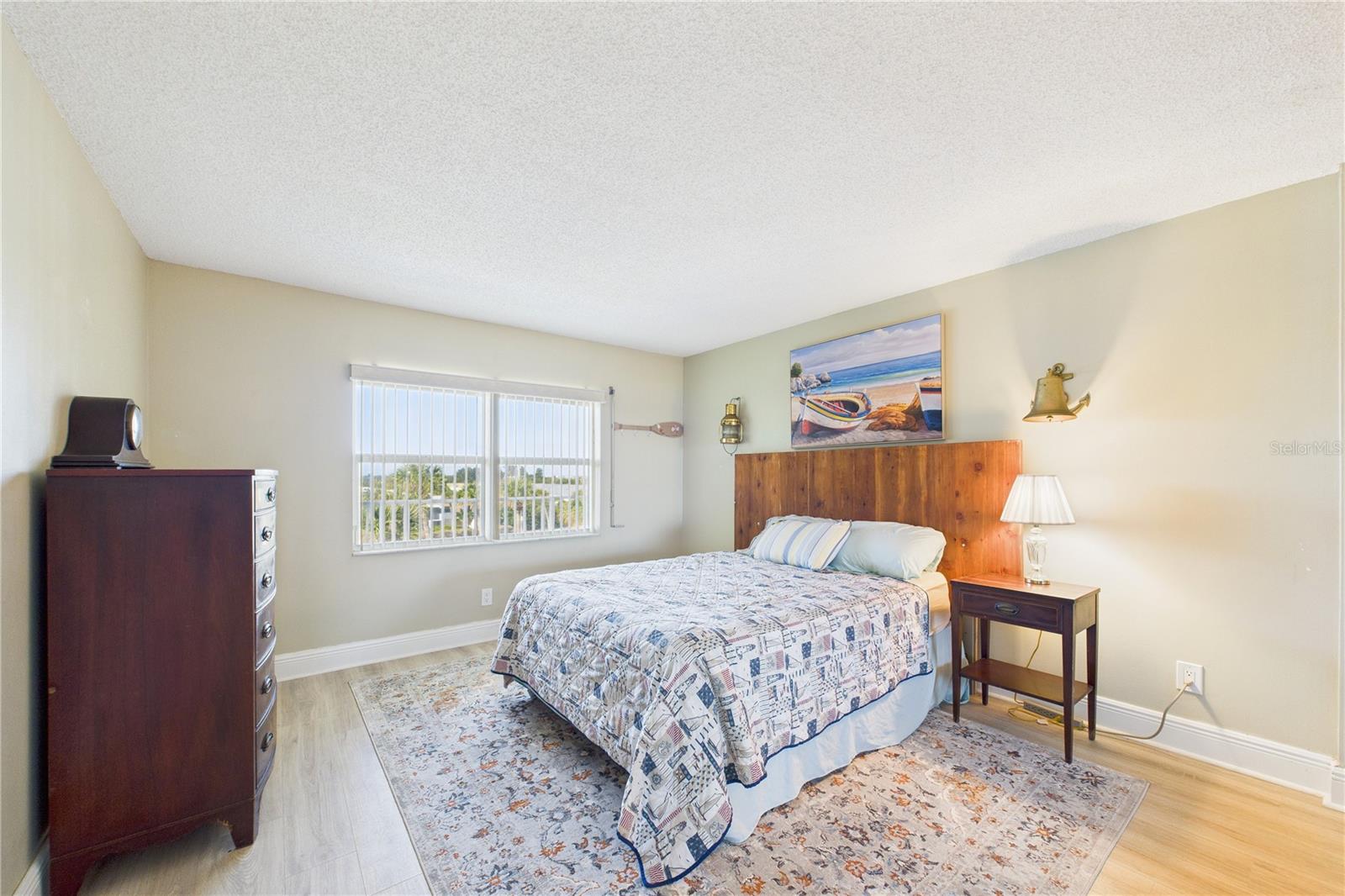 Image 34 of 76 For 2727 Highway A1a  304