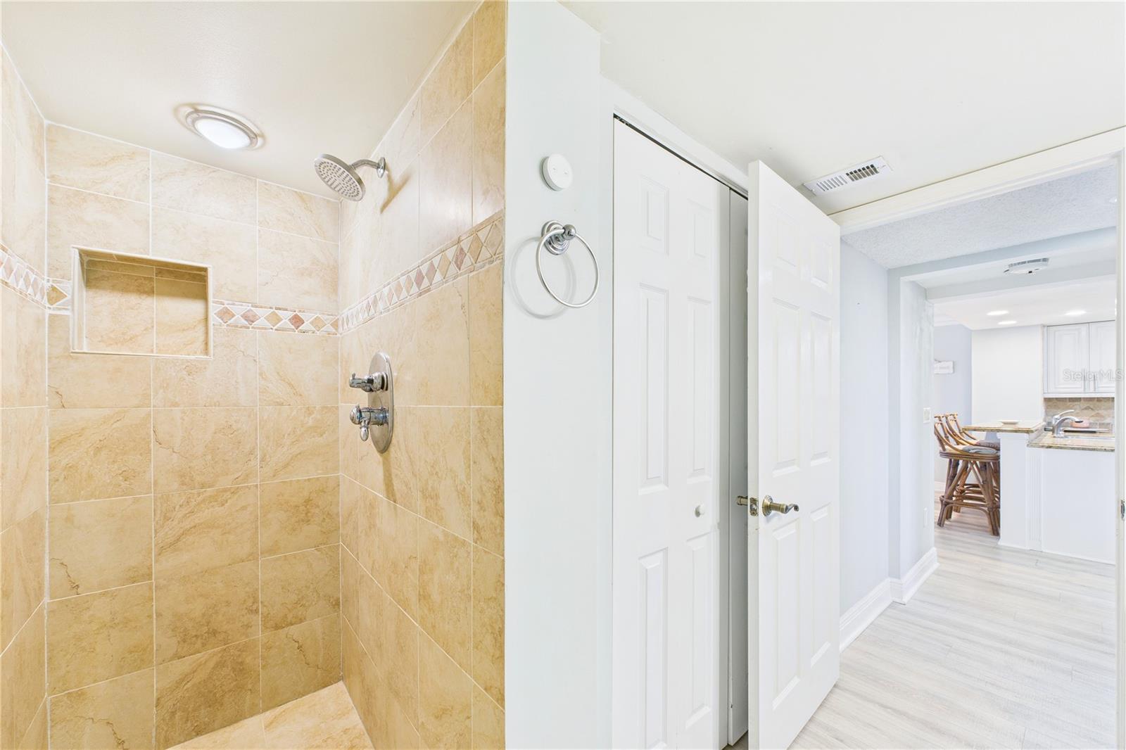 Image 38 of 76 For 2727 Highway A1a  304