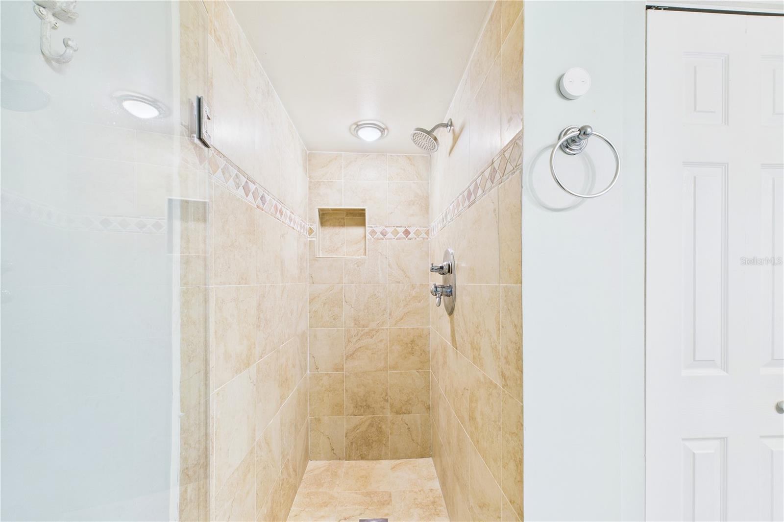 Image 40 of 76 For 2727 Highway A1a  304