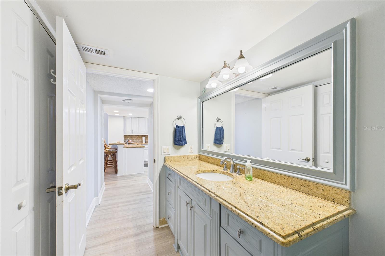 Image 41 of 76 For 2727 Highway A1a  304