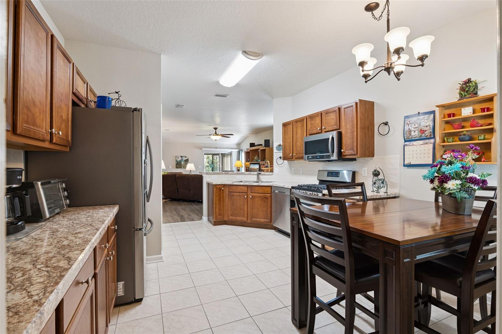 Image 14 of 49 For 304 Stonington Way