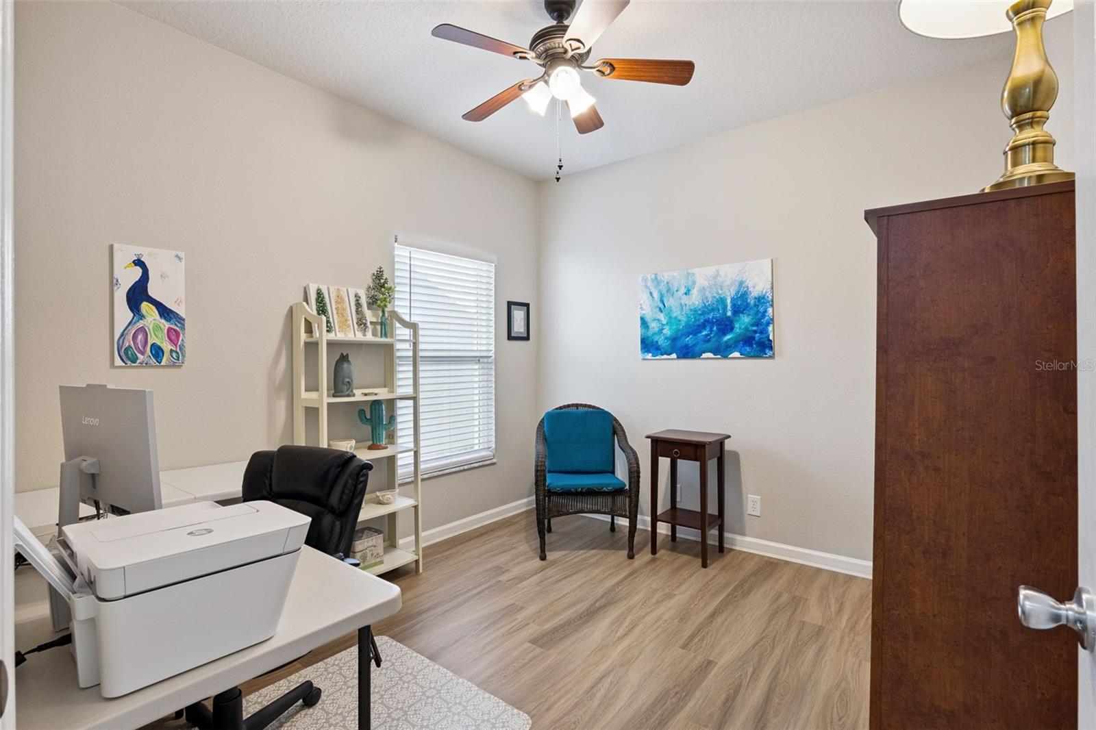 Image 23 of 49 For 304 Stonington Way