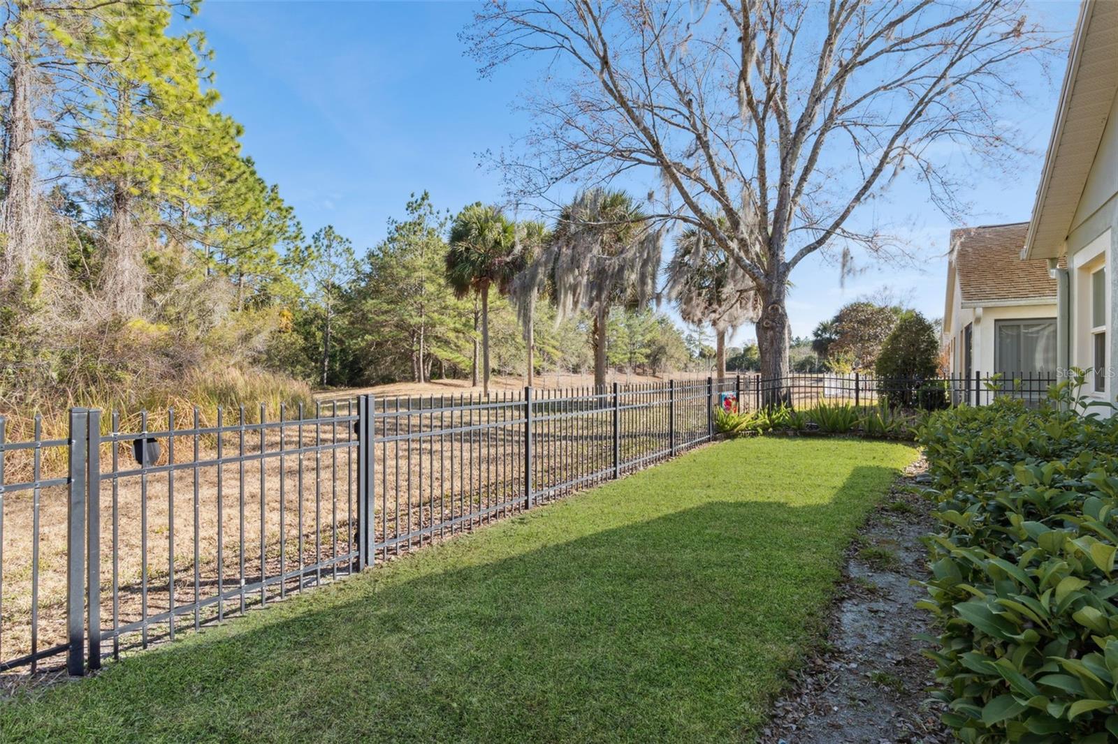 Image 28 of 49 For 304 Stonington Way