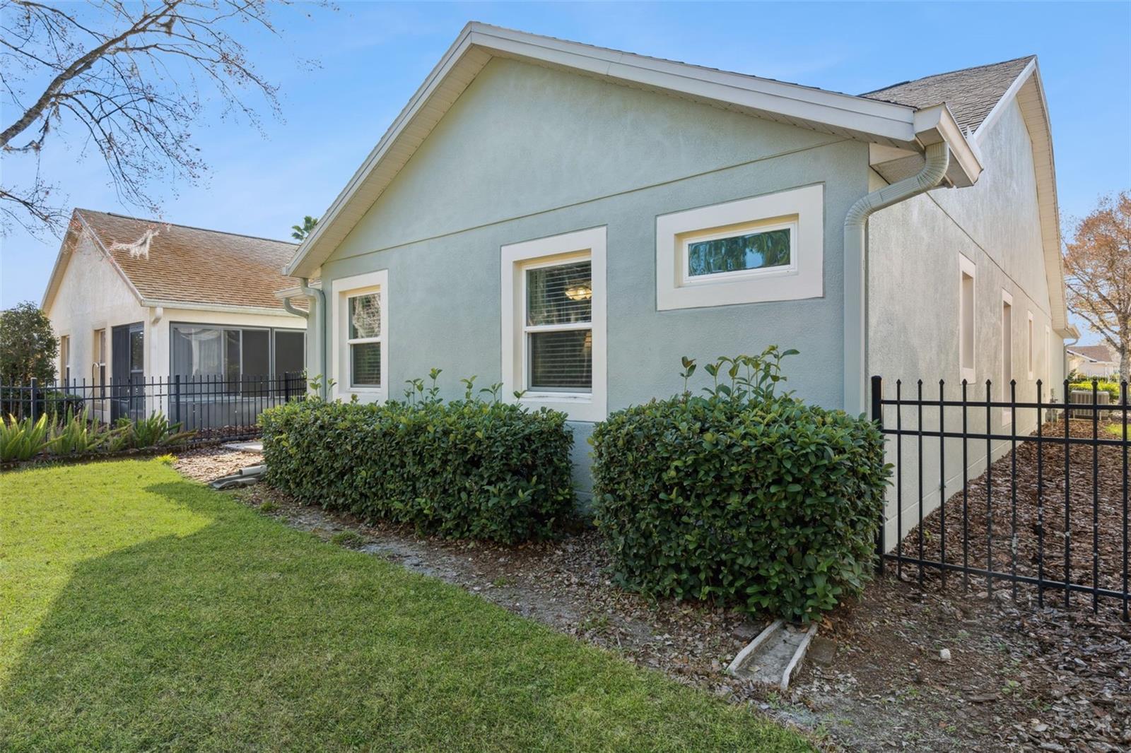 Image 30 of 49 For 304 Stonington Way