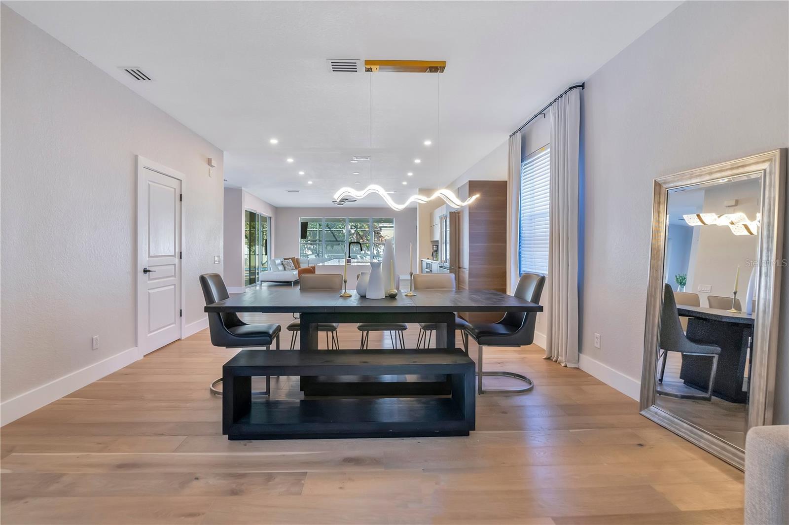 Image 18 of 53 For 13263 Strode Lane