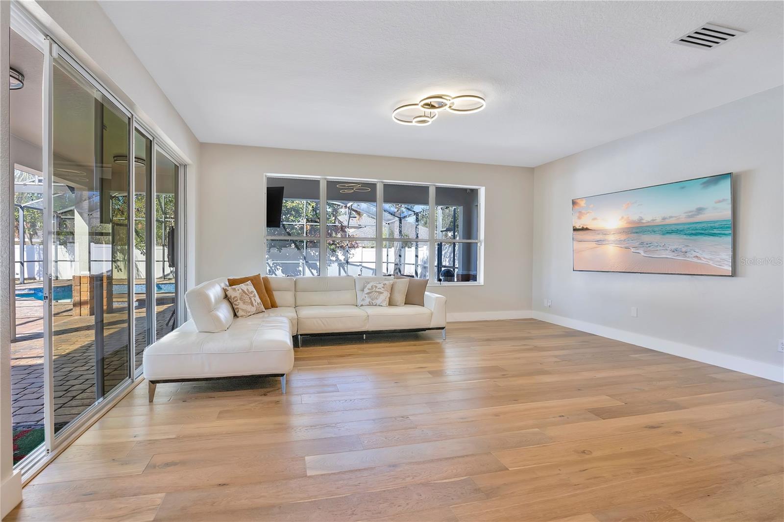 Image 20 of 53 For 13263 Strode Lane