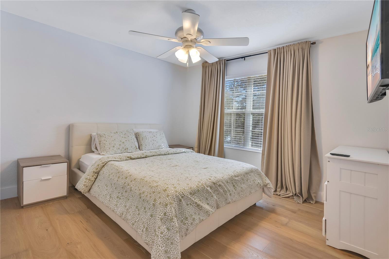 Image 34 of 53 For 13263 Strode Lane