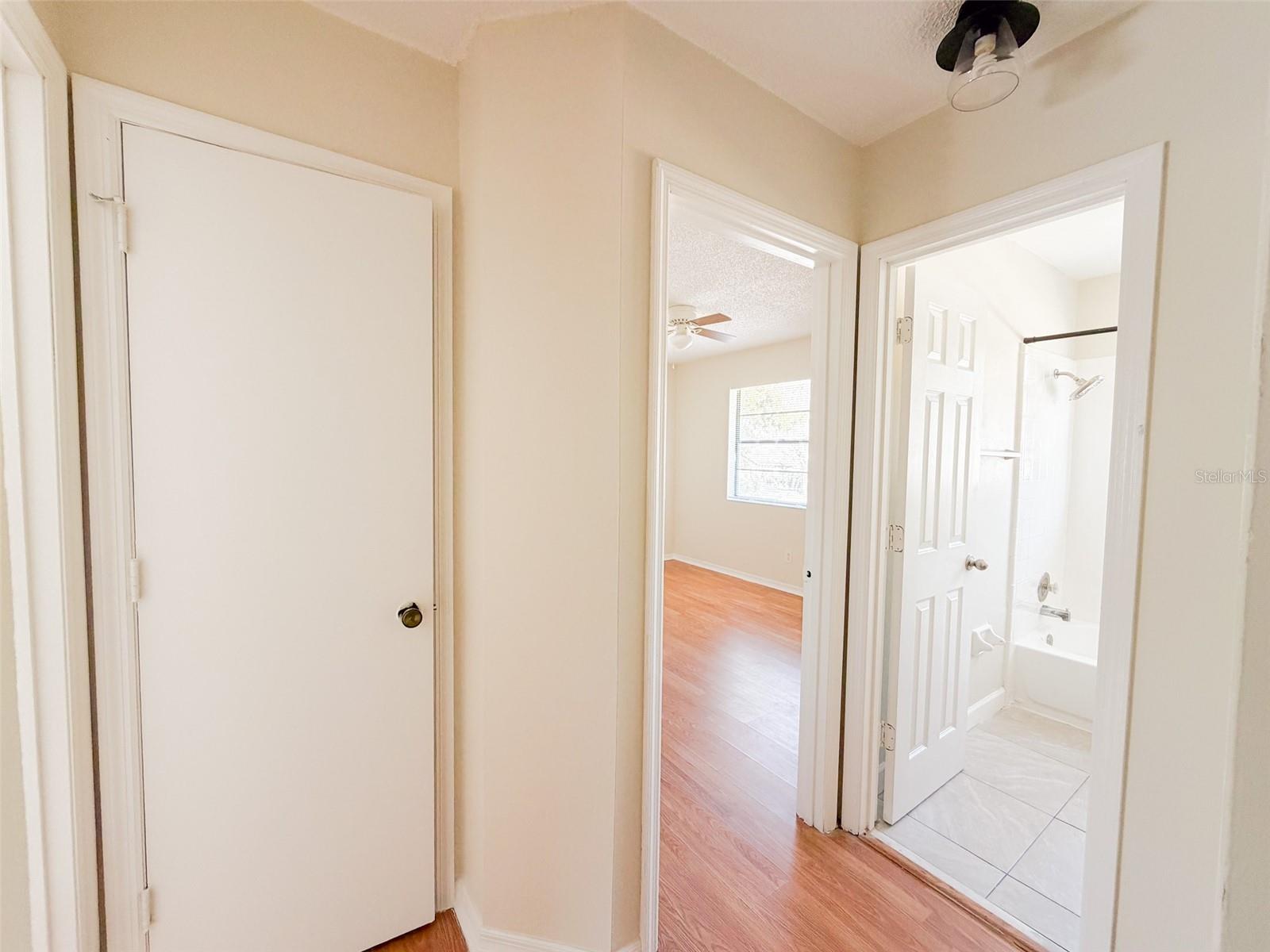 Image 20 of 30 For 2017 Kelley Avenue