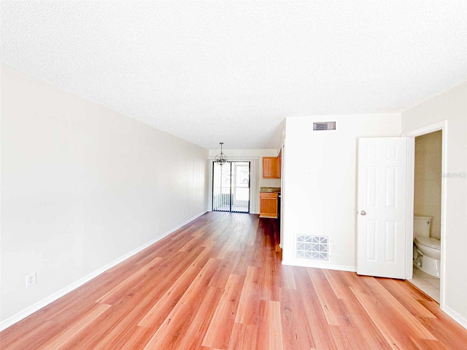 Image 5 of 30 For 2017 Kelley Avenue