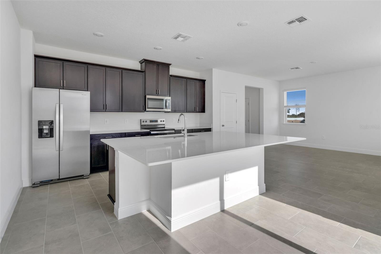 Image 7 of 35 For 1848 Archer Drive