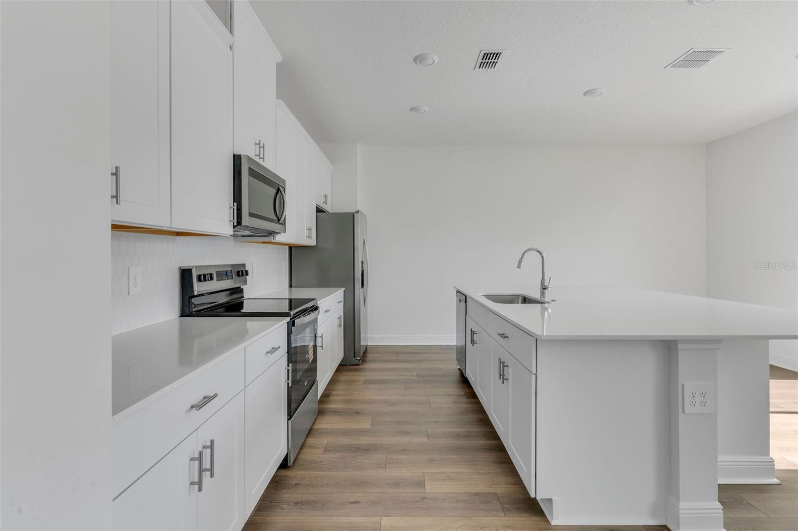 Image 11 of 34 For 1852 Archer Drive