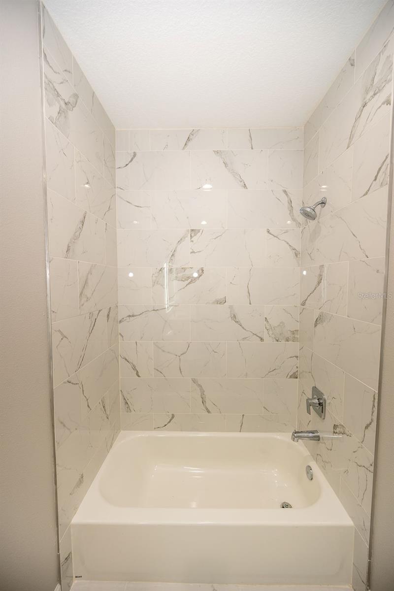 Image 13 of 53 For 2390 9th Avenue