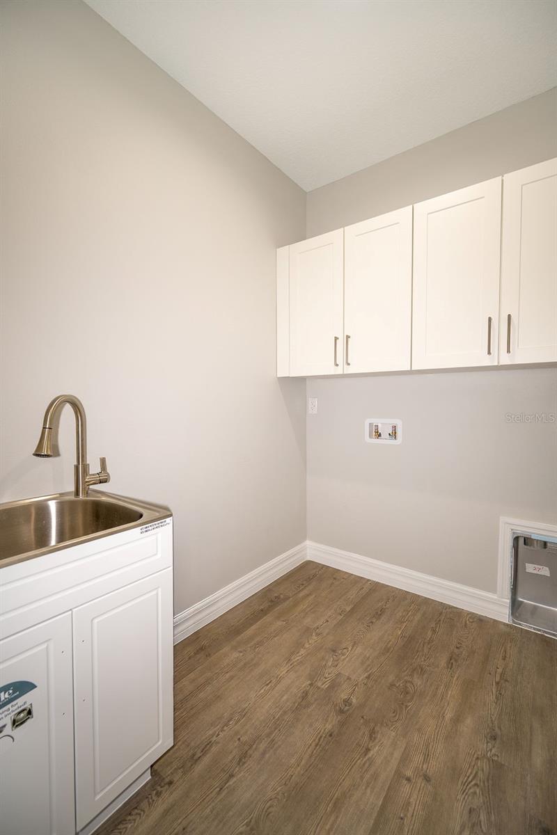 Image 15 of 53 For 2390 9th Avenue