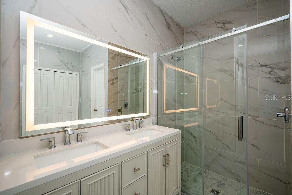 Image 21 of 53 For 2390 9th Avenue