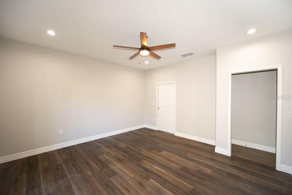 Image 25 of 53 For 2390 9th Avenue