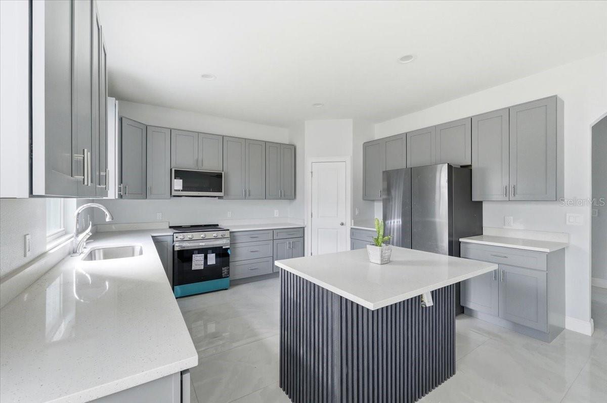 Image 11 of 56 For 4271 Magnolia Drive