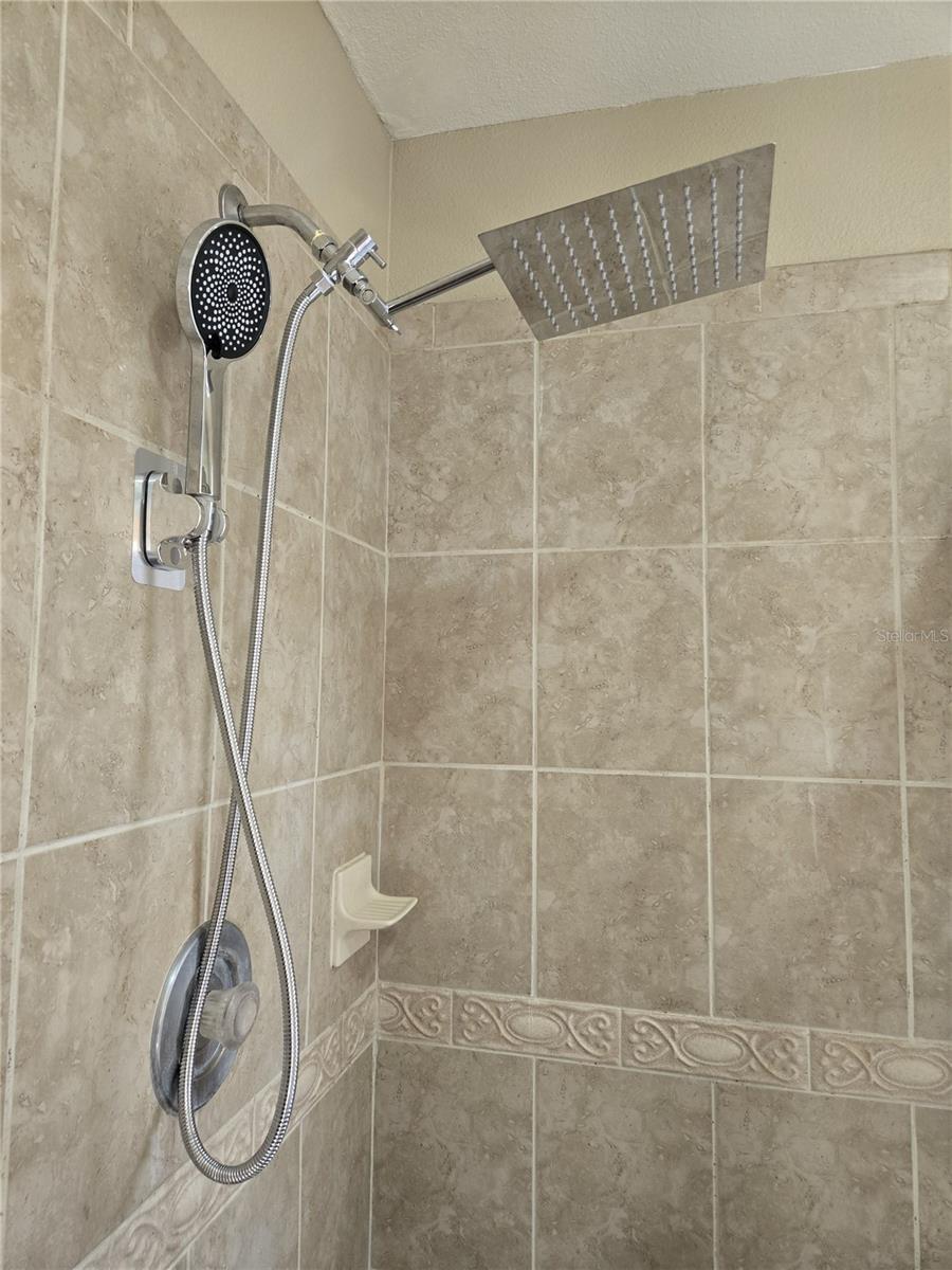 Image 26 of 68 For 10704 Satinwood Circle