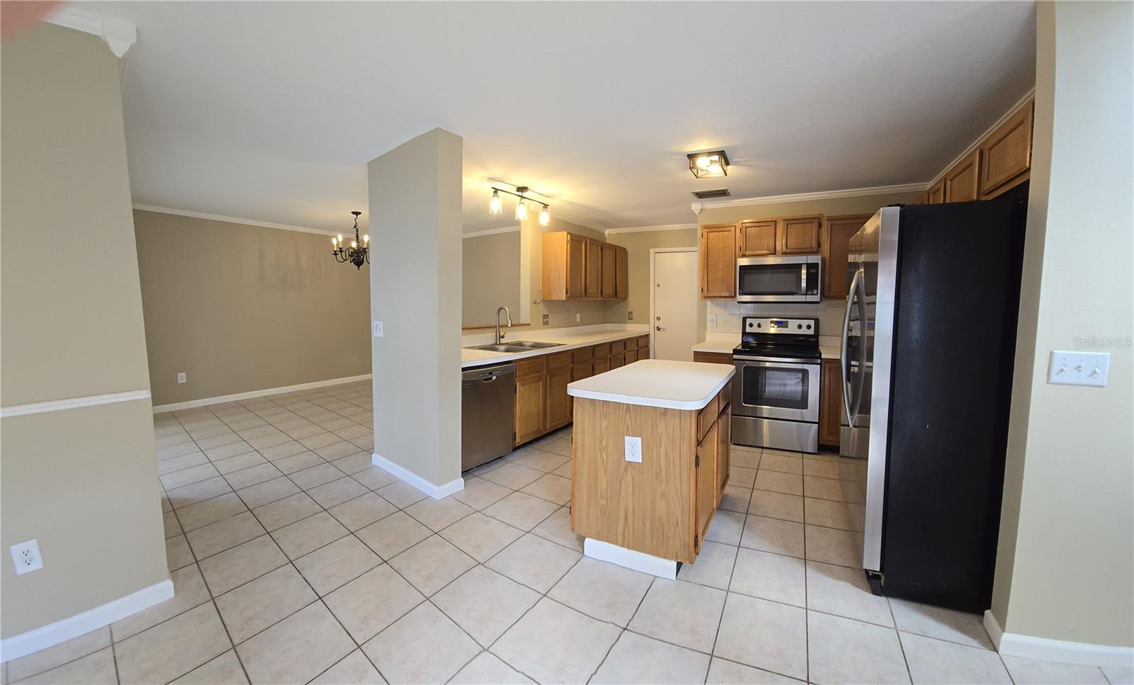 Image 7 of 68 For 10704 Satinwood Circle