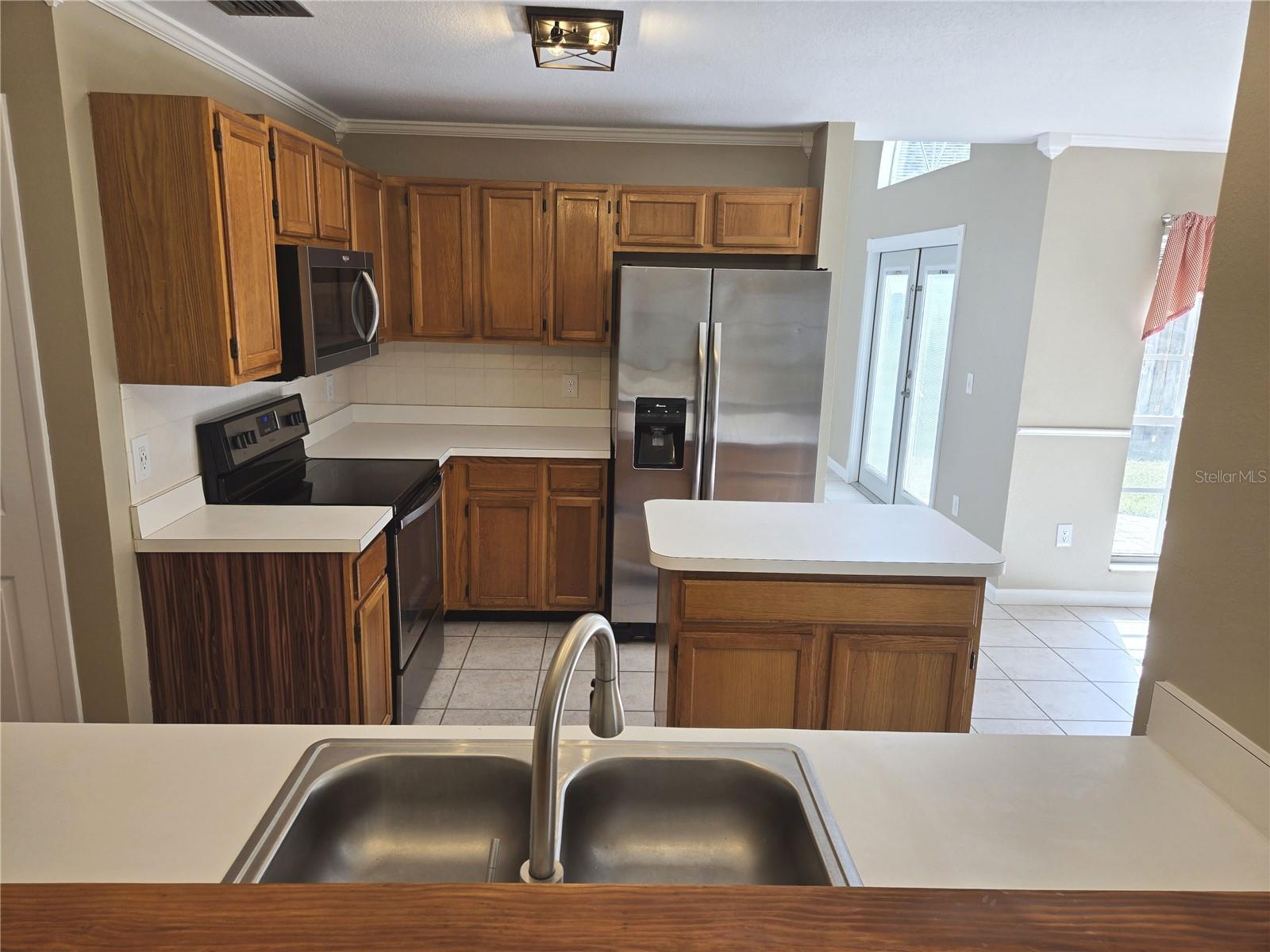 Image 8 of 68 For 10704 Satinwood Circle