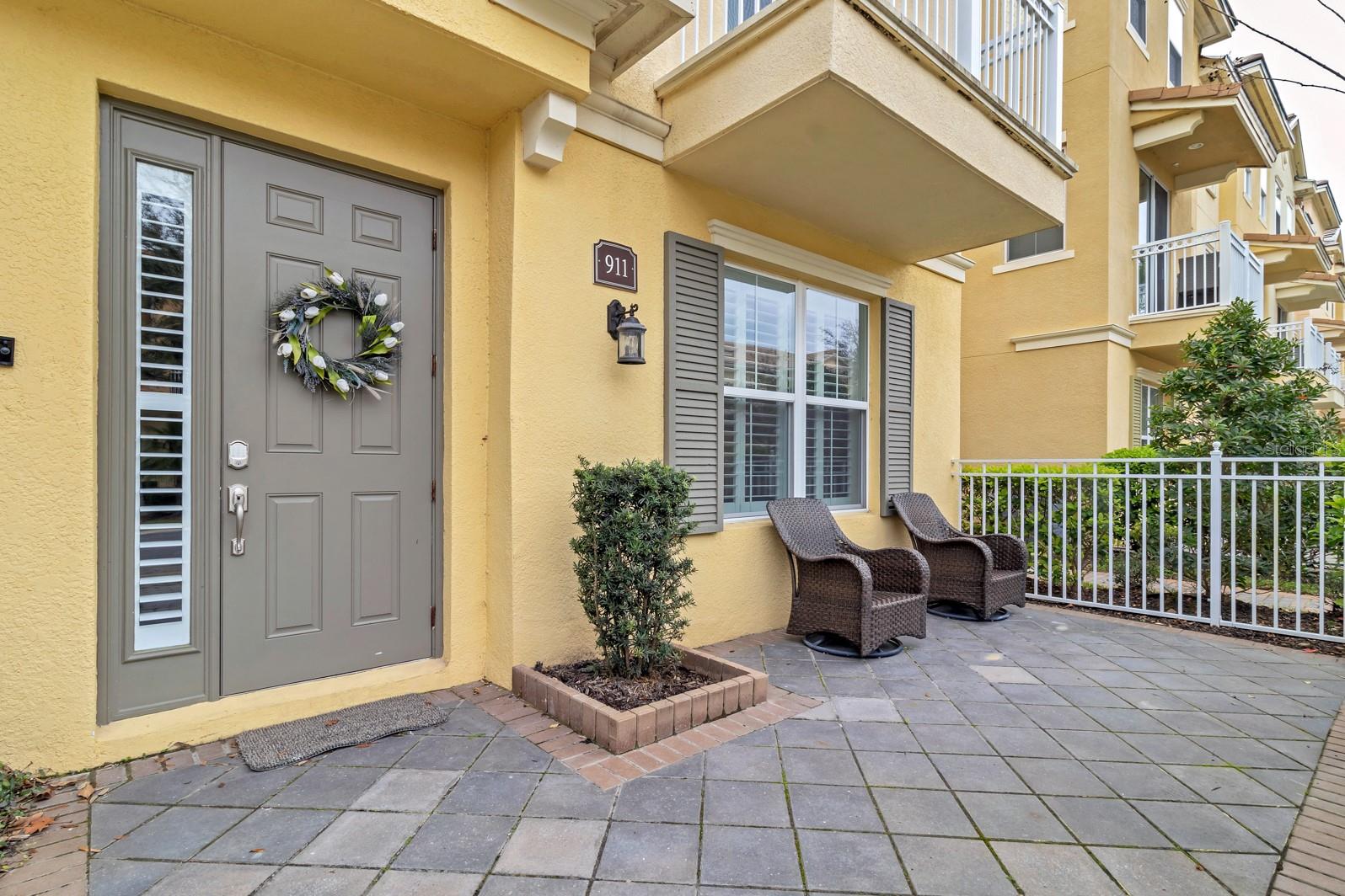 Image 2 of 42 For 911 Brutus Terrace