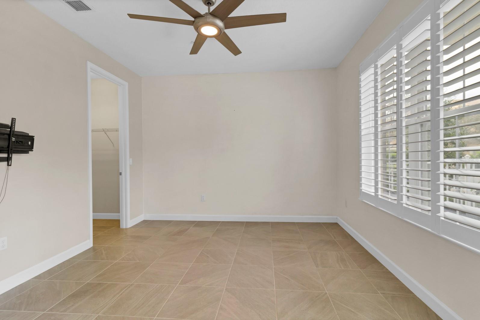 Image 28 of 42 For 911 Brutus Terrace