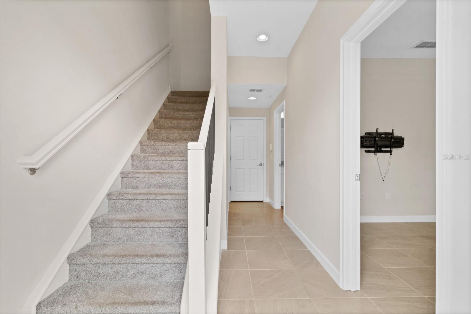 Image 32 of 42 For 911 Brutus Terrace