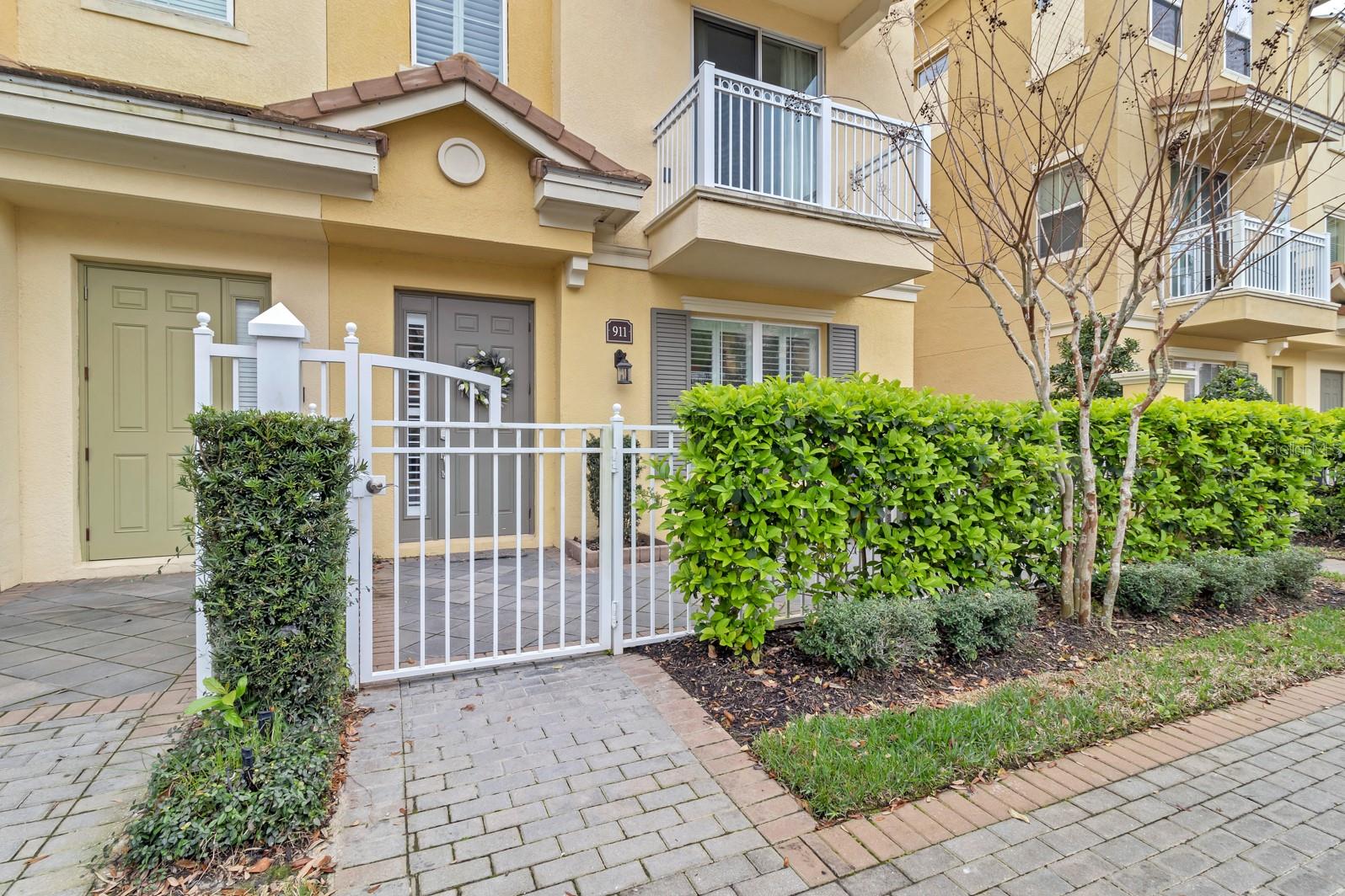 Image 33 of 42 For 911 Brutus Terrace