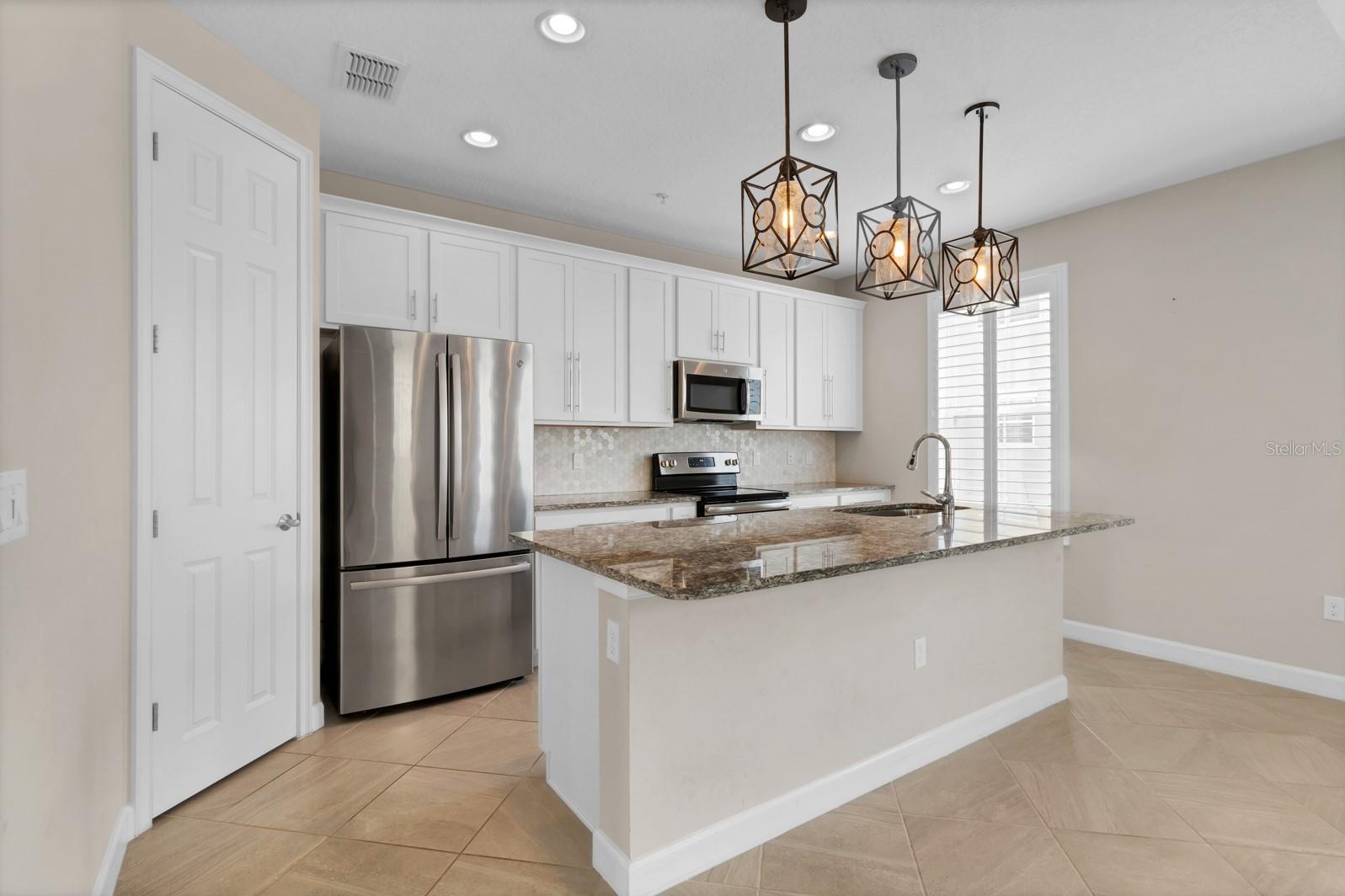 Image 5 of 42 For 911 Brutus Terrace