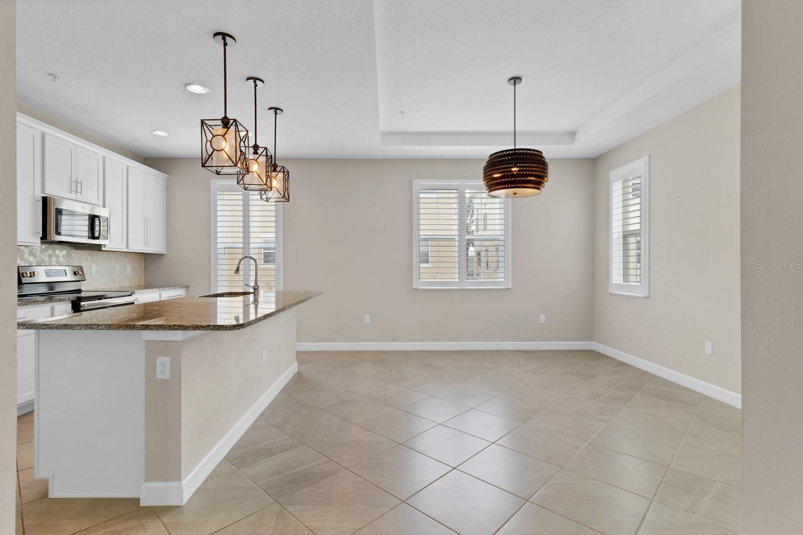 Image 6 of 42 For 911 Brutus Terrace