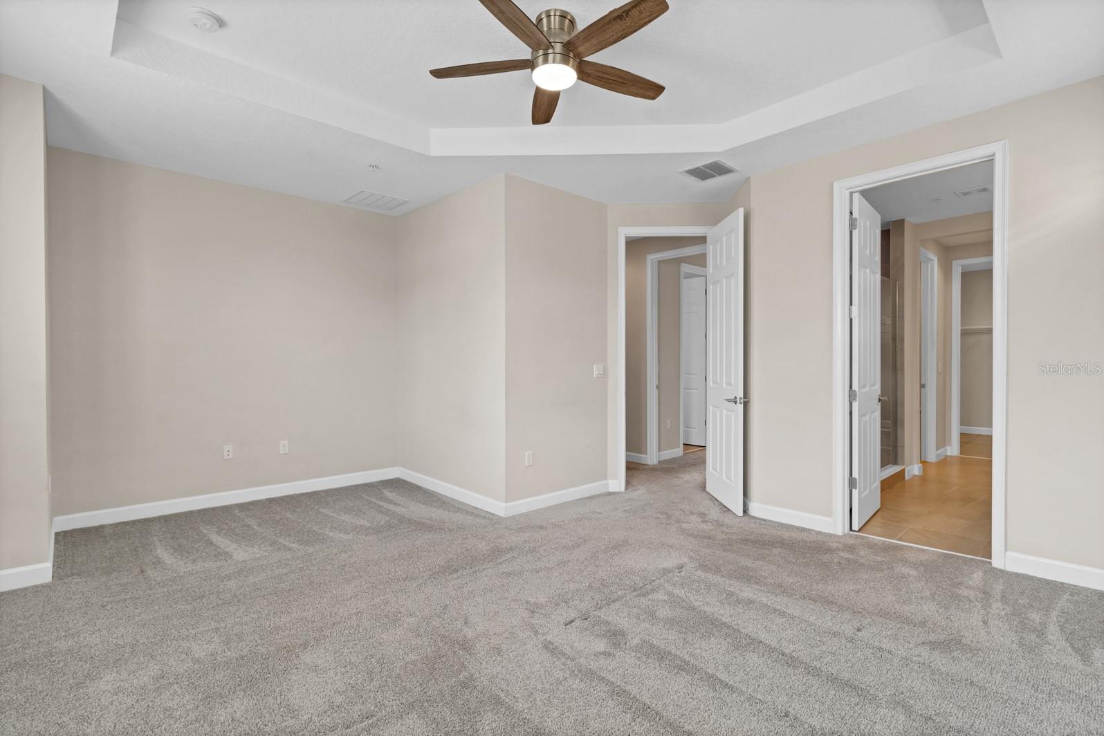 Image 8 of 42 For 911 Brutus Terrace