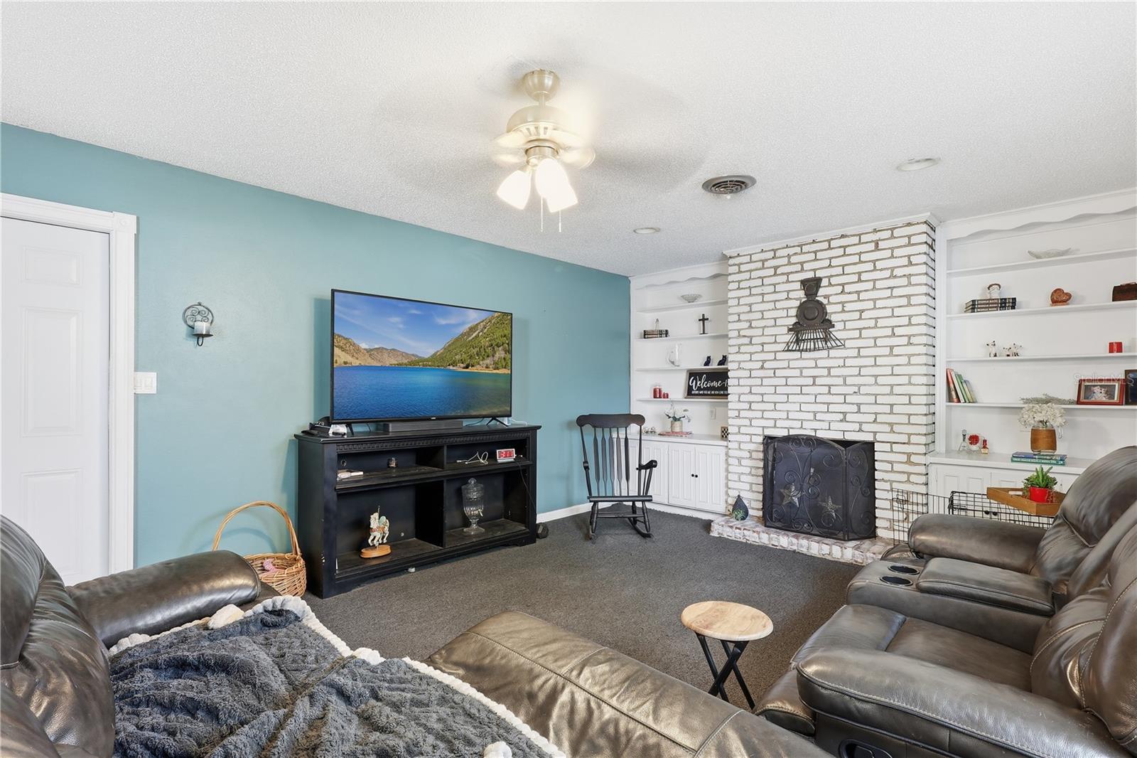 Image 10 of 31 For 217 Spencer Street