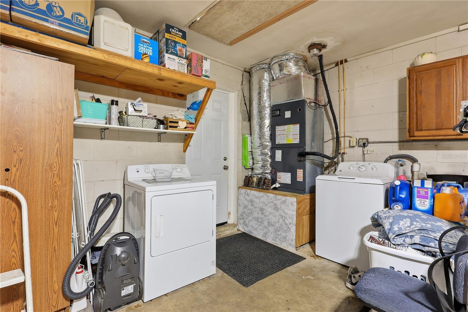 Image 19 of 31 For 217 Spencer Street