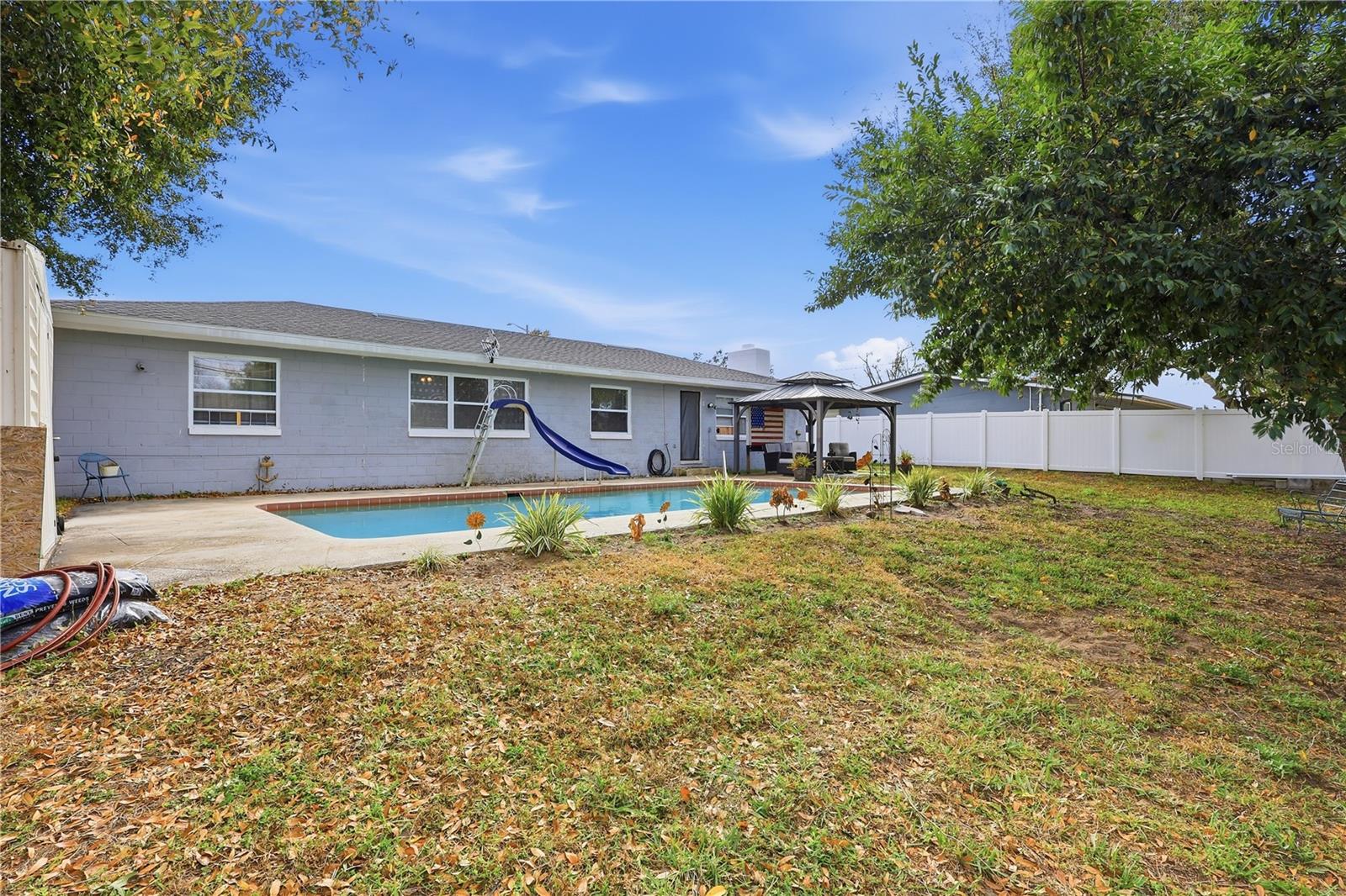 Image 21 of 31 For 217 Spencer Street