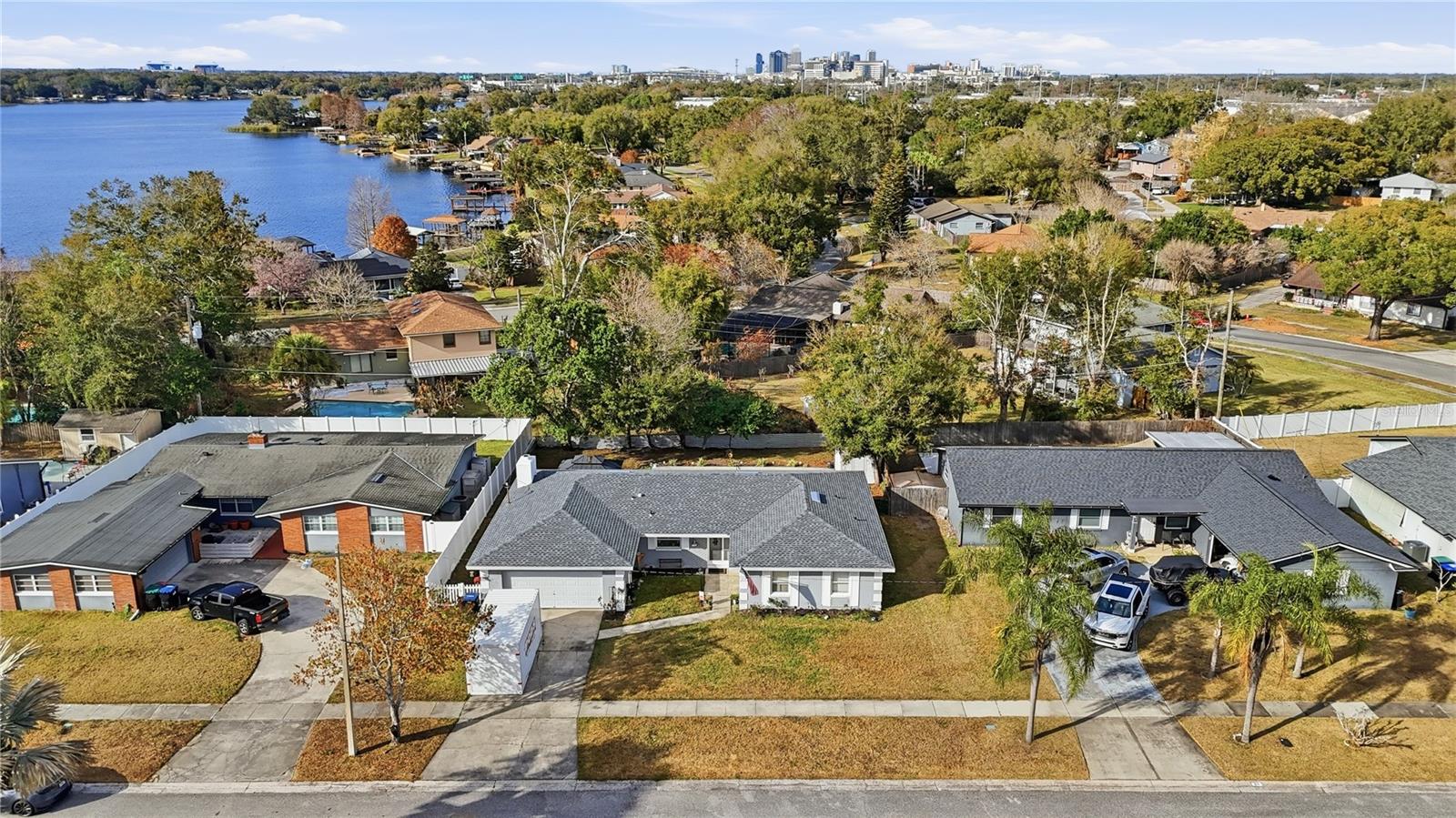 Image 26 of 31 For 217 Spencer Street