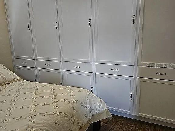 Image 15 of 37 For 618 Crossfield Circle 37