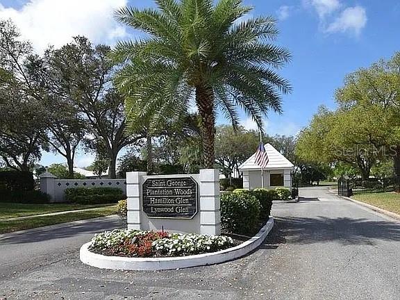 Image 26 of 37 For 618 Crossfield Circle 37