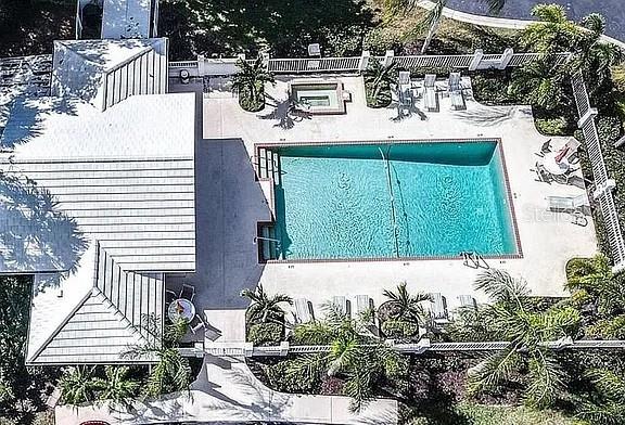 Image 27 of 37 For 618 Crossfield Circle 37